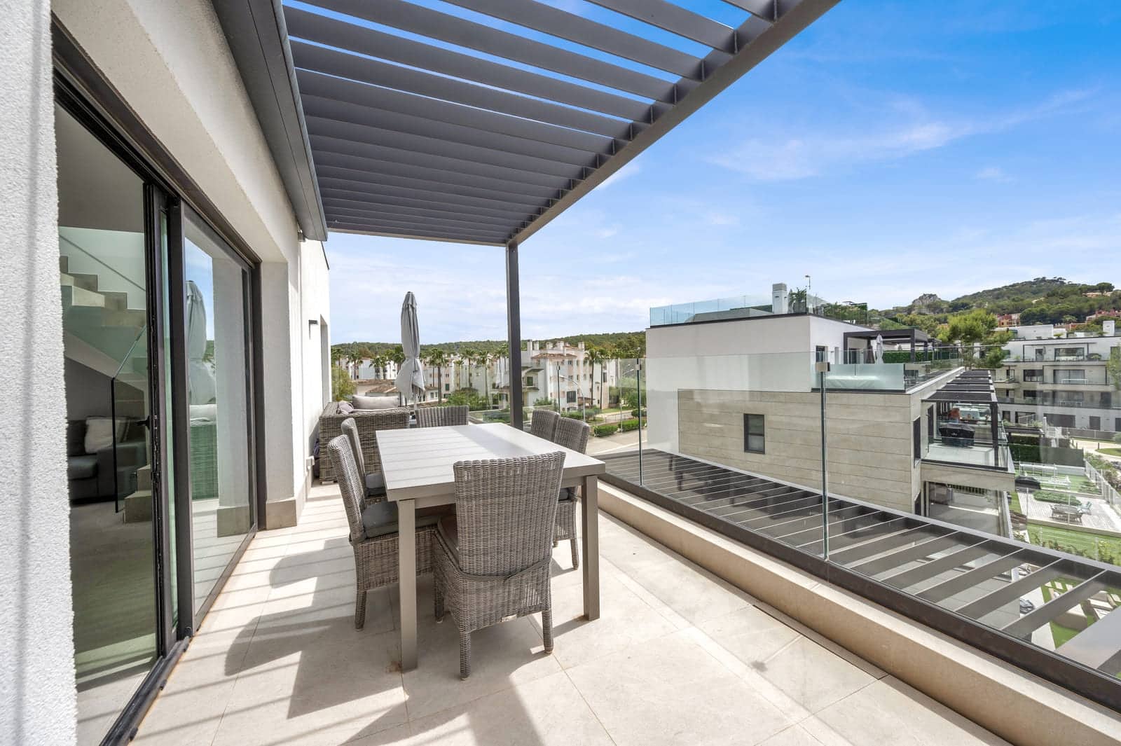 2 sypialnia Penthouse na sprzedaż w Santa Ponsa z basenem garażem - 1 085 000 € (Ref: 9017190)