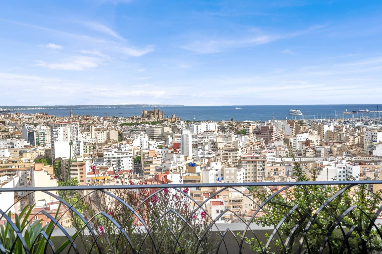 2 soveværelse Lejlighed til salg i Palma de Mallorca med garage - € 1.950.000 (Ref: 9017192)