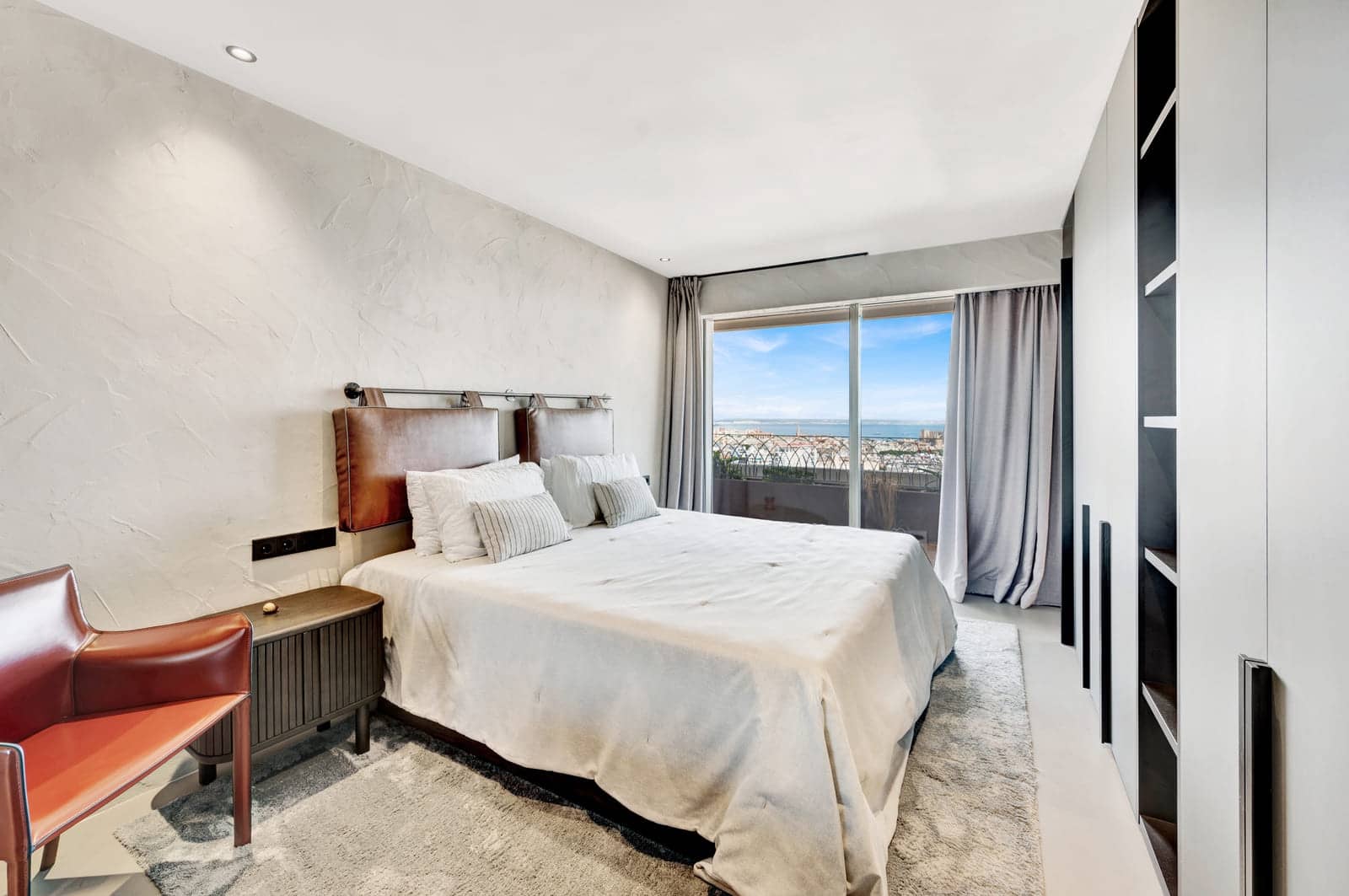 2 soveværelse Lejlighed til salg i Palma de Mallorca med garage - € 1.950.000 (Ref: 9017192)