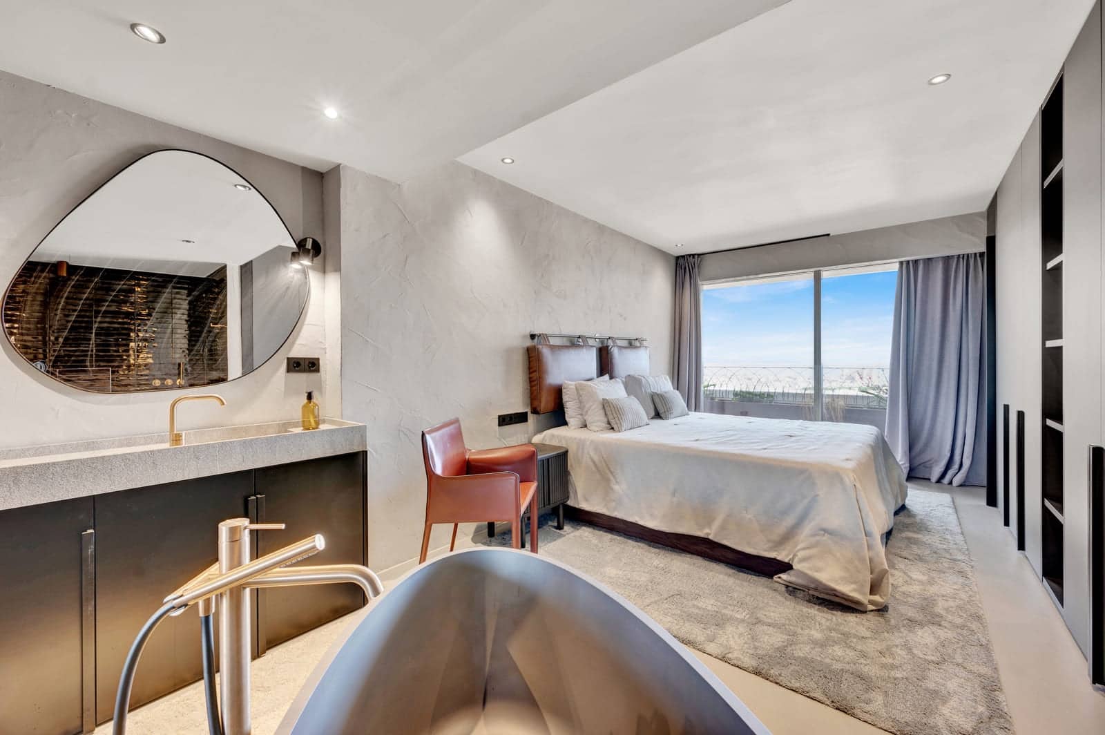 2 soveværelse Lejlighed til salg i Palma de Mallorca med garage - € 1.950.000 (Ref: 9017192)