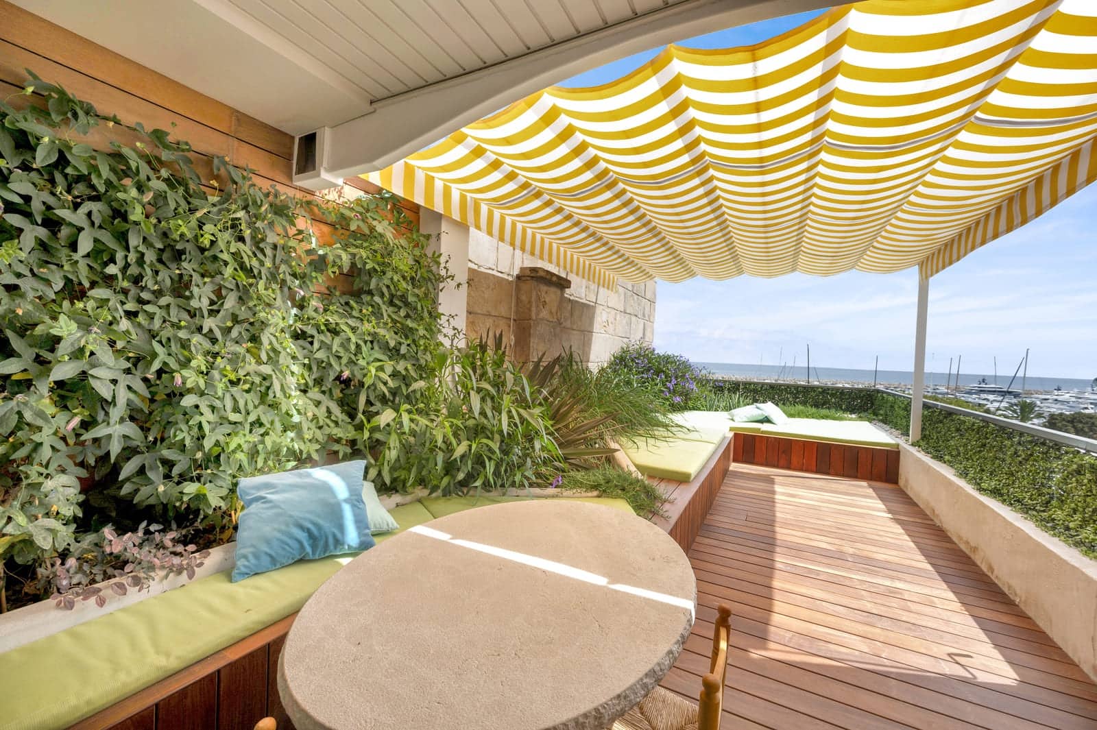 2 slaapkamer Flat te koop in Portals Nous met zwembad garage - € 1.380.000 (Ref: 9019736)