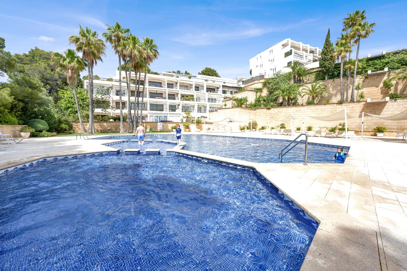 2 slaapkamer Flat te koop in Portals Nous met zwembad garage - € 1.380.000 (Ref: 9019736)