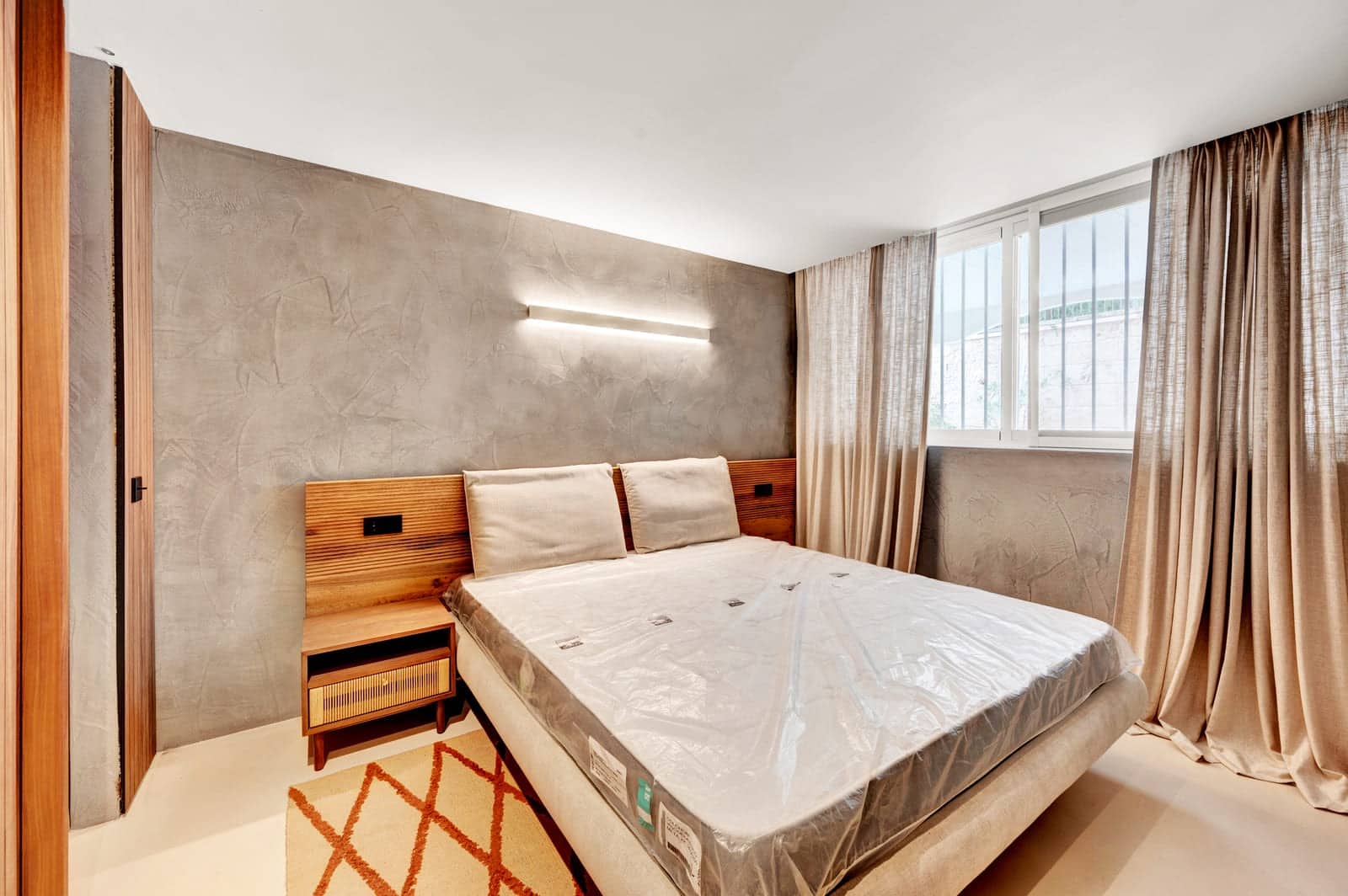 2 slaapkamer Flat te koop in Portals Nous met zwembad garage - € 1.380.000 (Ref: 9019736)