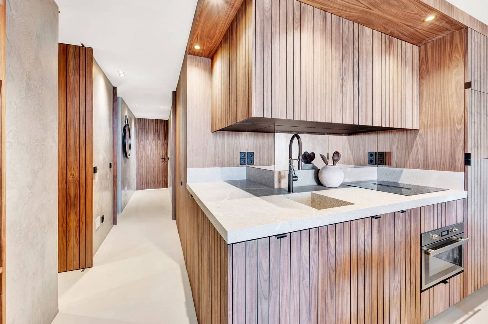 2 slaapkamer Flat te koop in Portals Nous met zwembad garage - € 1.380.000 (Ref: 9019736)