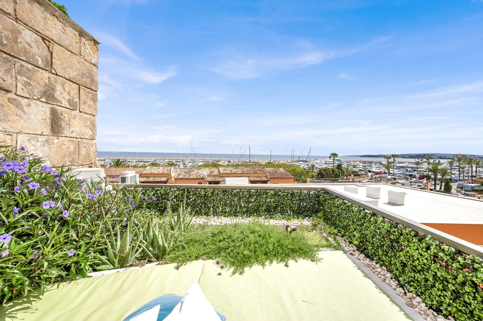 2 slaapkamer Flat te koop in Portals Nous met zwembad garage - € 1.380.000 (Ref: 9019736)