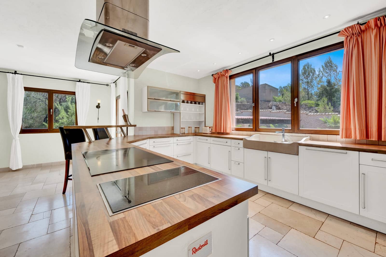 Finca/Casa Rural de 5 habitaciones en Santa María del Camí en venta con piscina garaje - 2.995.000 € (Ref: 9074686)