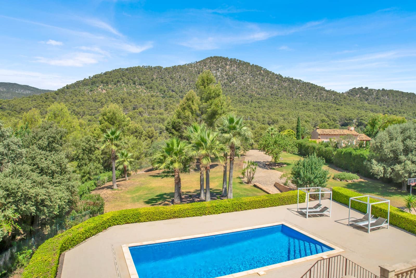 Finca/Casa Rural de 5 habitaciones en Santa María del Camí en venta con piscina garaje - 2.995.000 € (Ref: 9074686)