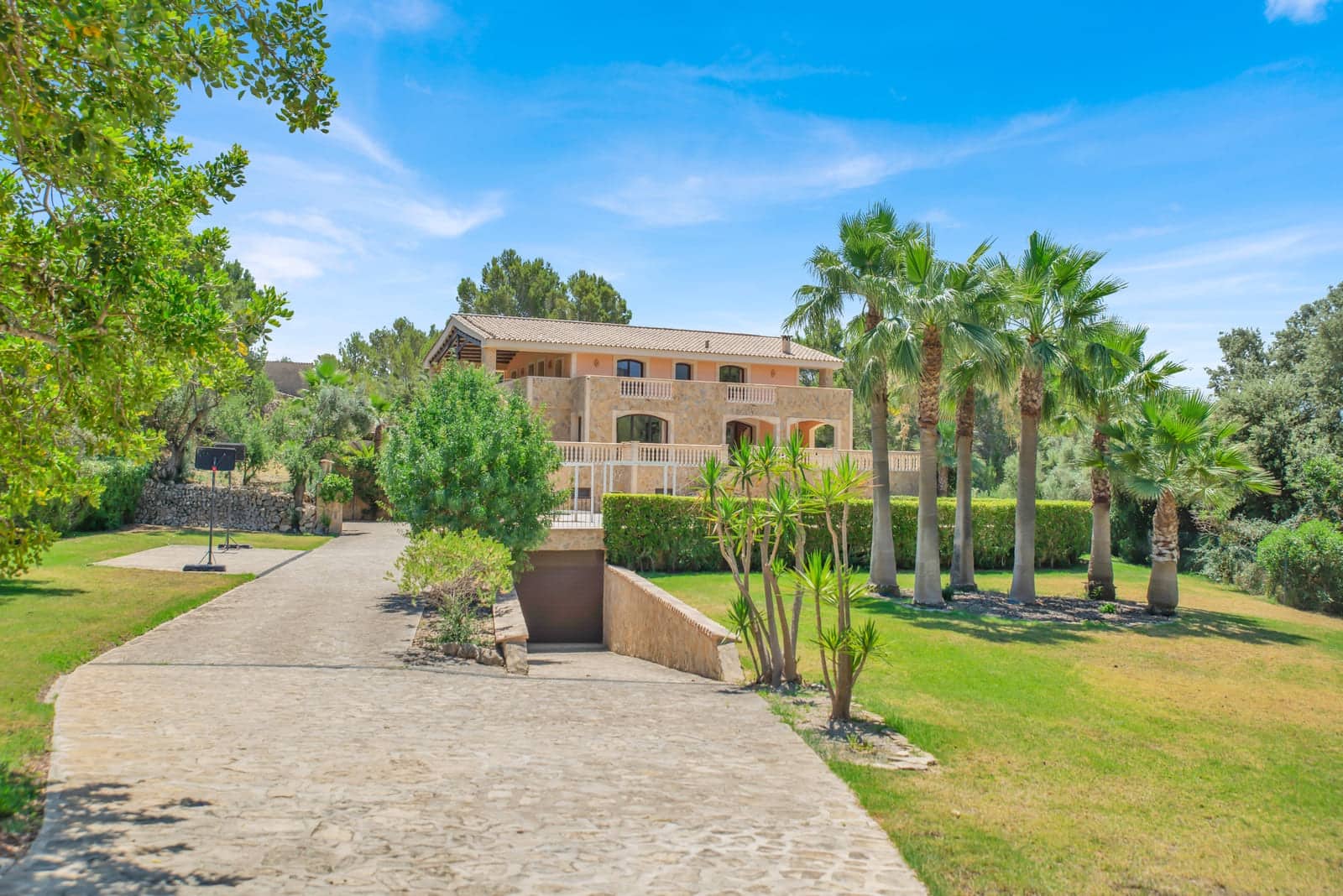 Finca/Casa Rural de 5 habitaciones en Santa María del Camí en venta con piscina garaje - 2.995.000 € (Ref: 9074686)