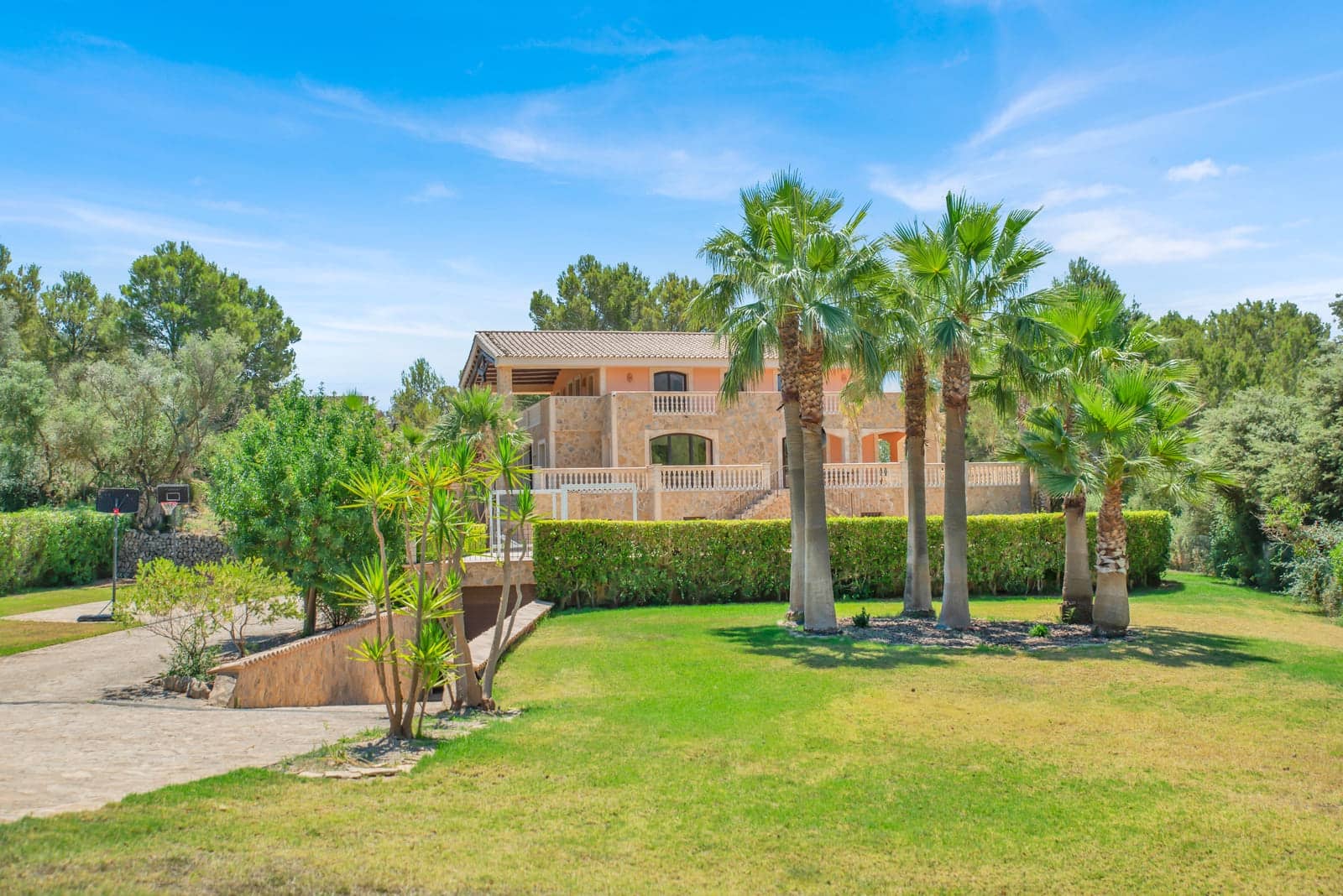 Finca/Casa Rural de 5 habitaciones en Santa María del Camí en venta con piscina garaje - 2.995.000 € (Ref: 9074686)