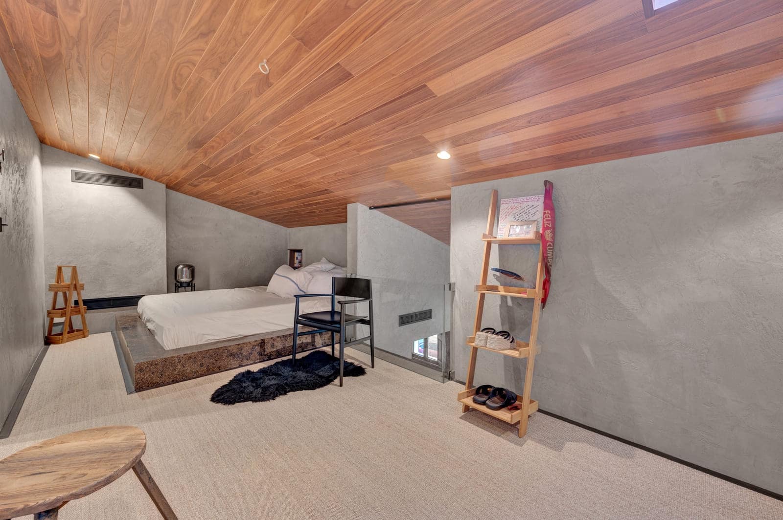 2 bedroom Flat for sale in Palma de Mallorca with pool - € 1,500,000 (Ref: 9081183)