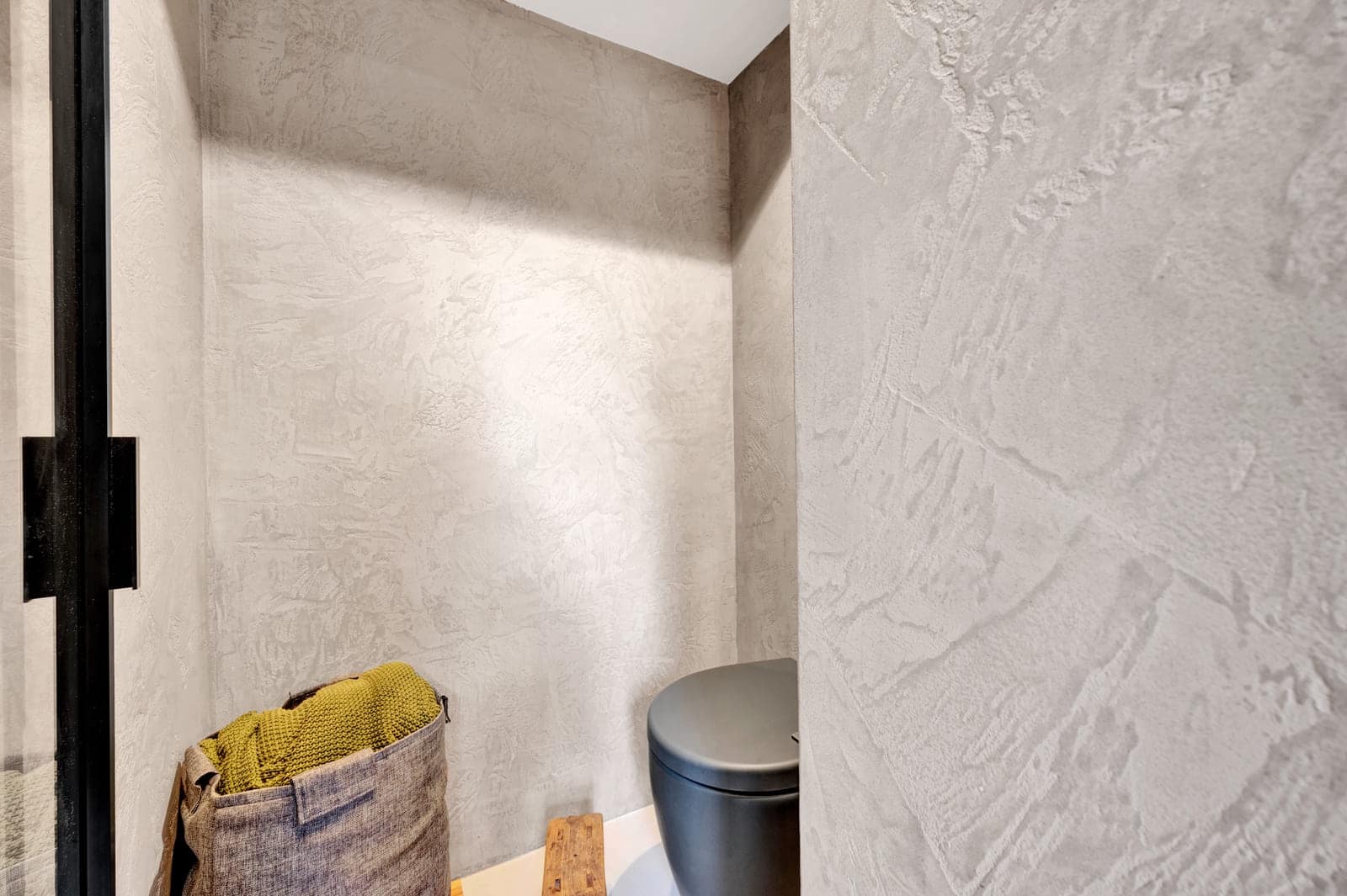 2 bedroom Flat for sale in Palma de Mallorca with pool - € 1,500,000 (Ref: 9081183)