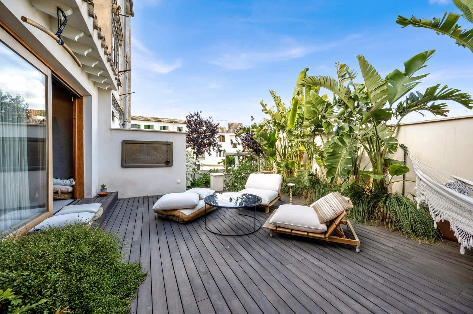 2 bedroom Flat for sale in Palma de Mallorca with pool - € 1,500,000 (Ref: 9081183)