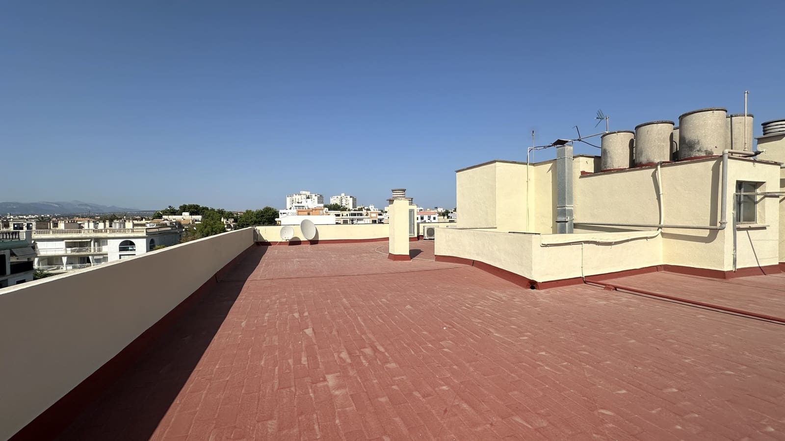 3 soverom Leilighet til salgs i Es Molinar / El Molinar med garasje - € 680 000 (Ref: 9101845)