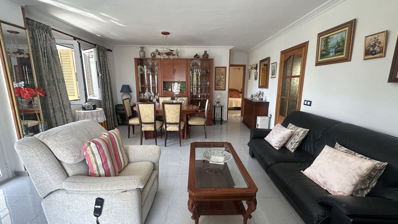 3 soverom Leilighet til salgs i Es Molinar / El Molinar med garasje - € 680 000 (Ref: 9101845)