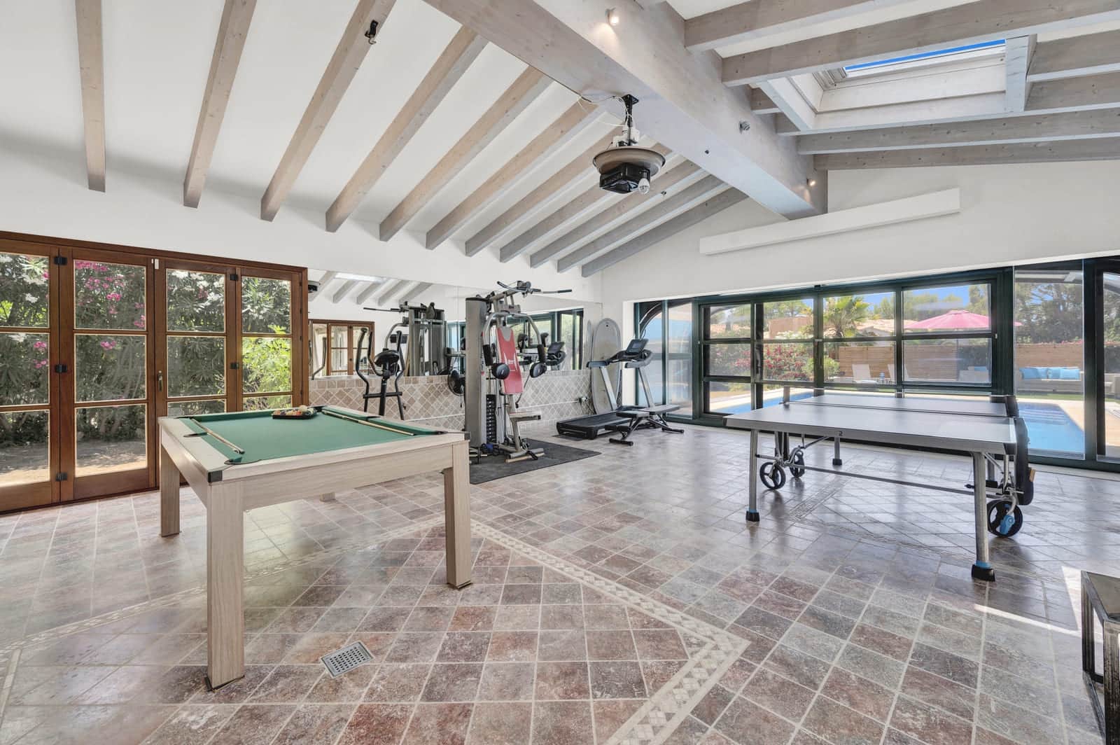 6 soveværelse Villa til salg i Santa Ponsa med swimmingpool garage - € 3.900.000 (Ref: 9104165)