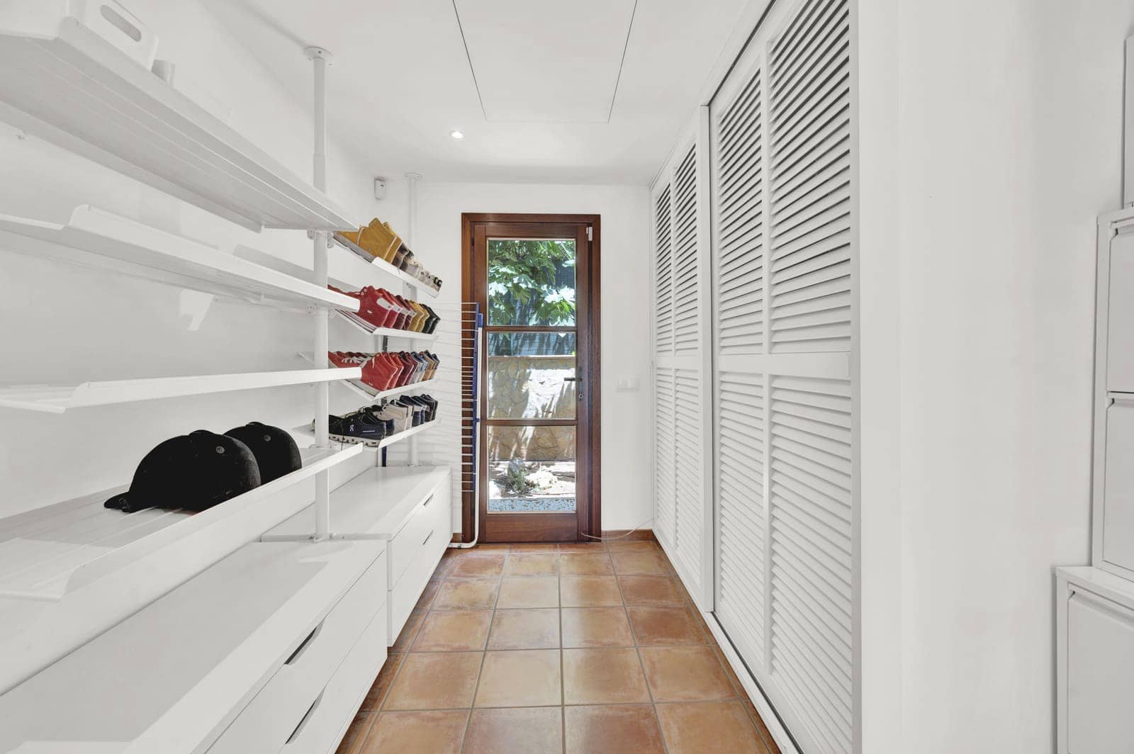 6 soveværelse Villa til salg i Santa Ponsa med swimmingpool garage - € 3.900.000 (Ref: 9104165)