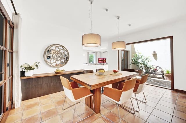 6 soveværelse Villa til salg i Santa Ponsa, Calvià med swimmingpool garage - € 3.900.000 (Ref: 9104165)