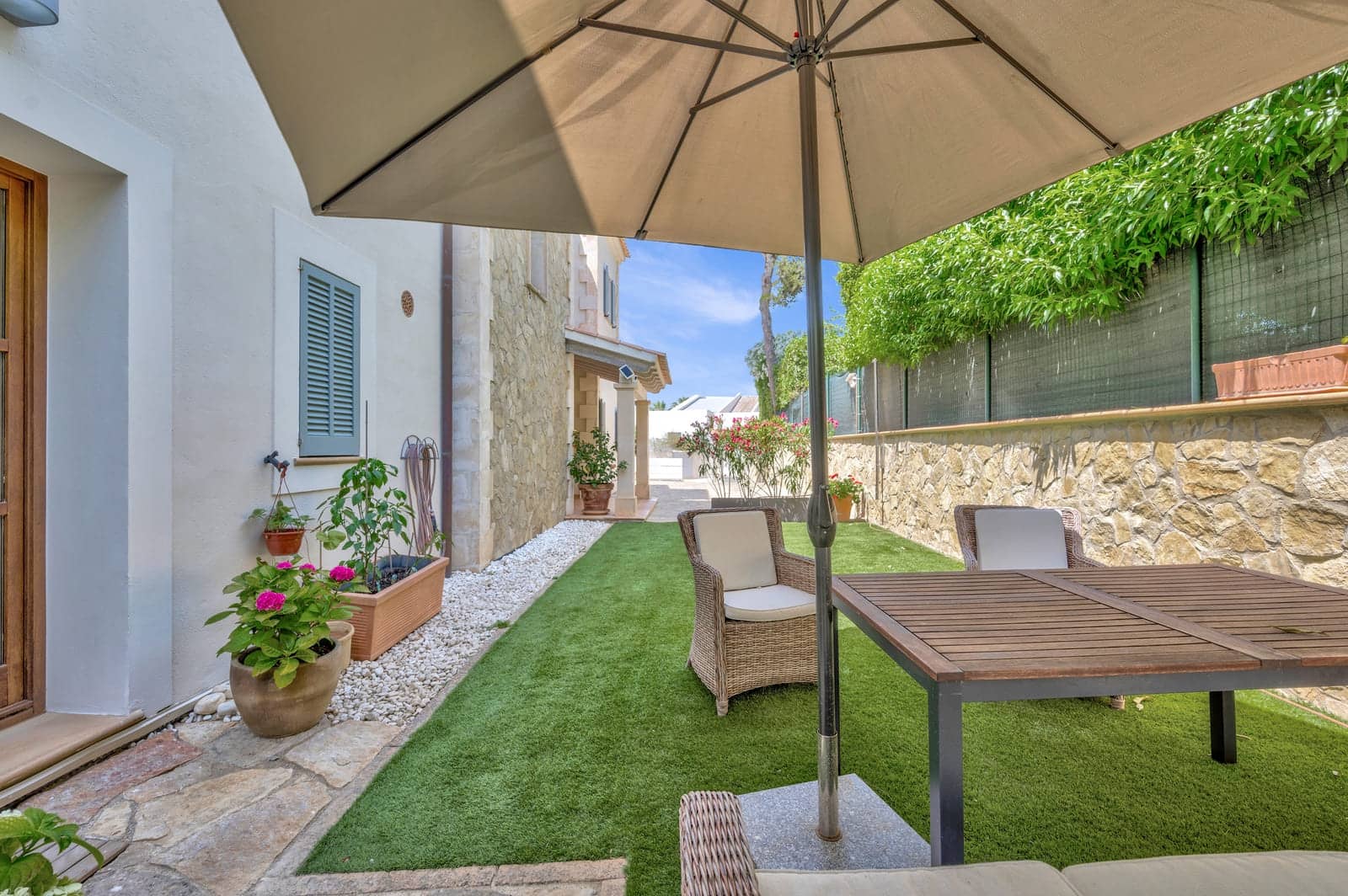 6 soveværelse Villa til salg i Santa Ponsa med swimmingpool garage - € 3.900.000 (Ref: 9104165)