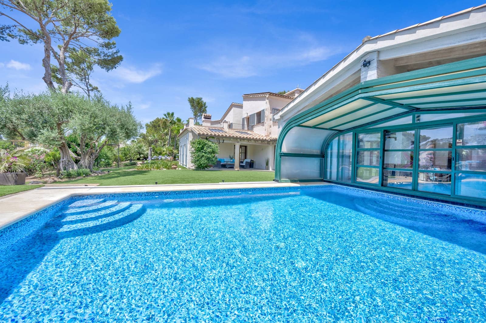 6 soveværelse Villa til salg i Santa Ponsa med swimmingpool garage - € 3.900.000 (Ref: 9104165)