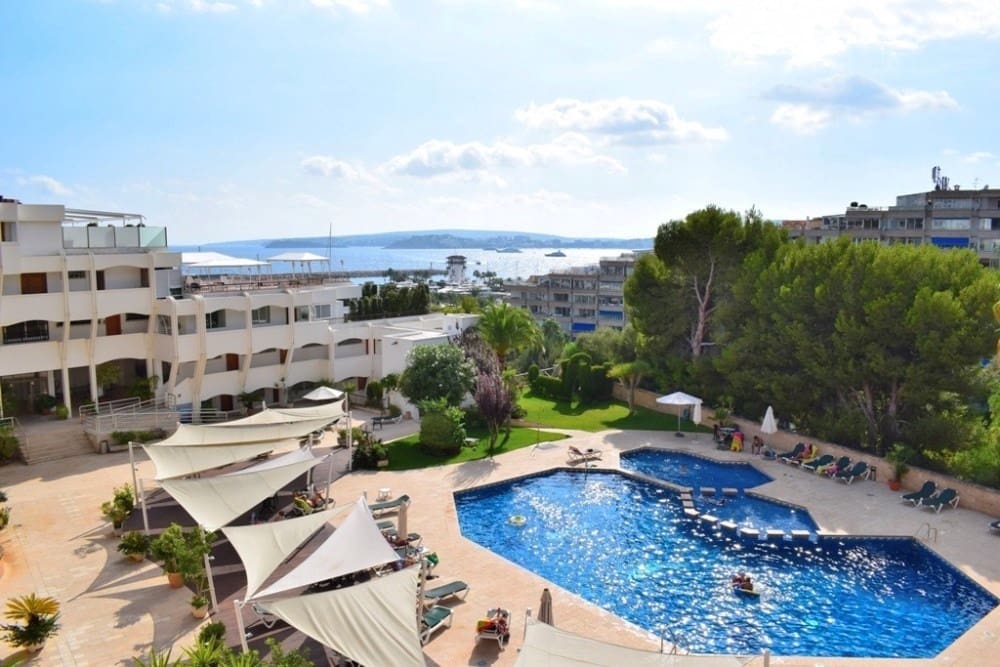 3 makuuhuone Asunto myytävänä paikassa Portals Nous mukana uima-altaan 
autotalli - 1 190 000 € (Ref: 9190762)