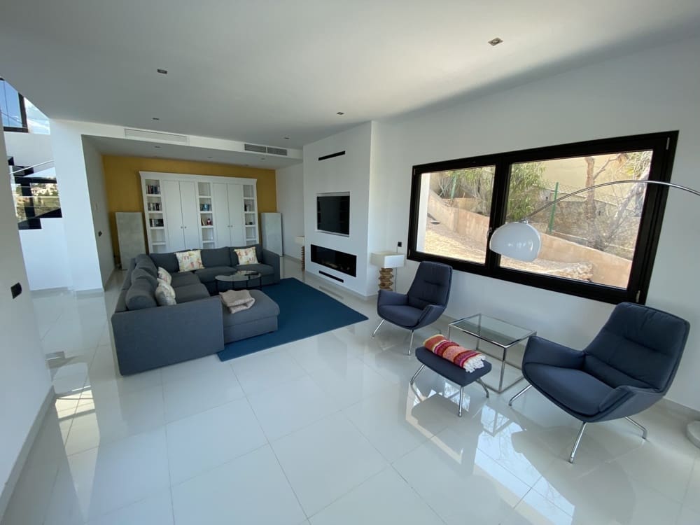 4 slaapkamer Villa te huur in Costa d'en Blanes met zwembad garage - € 8.000 (Ref: 9200154)