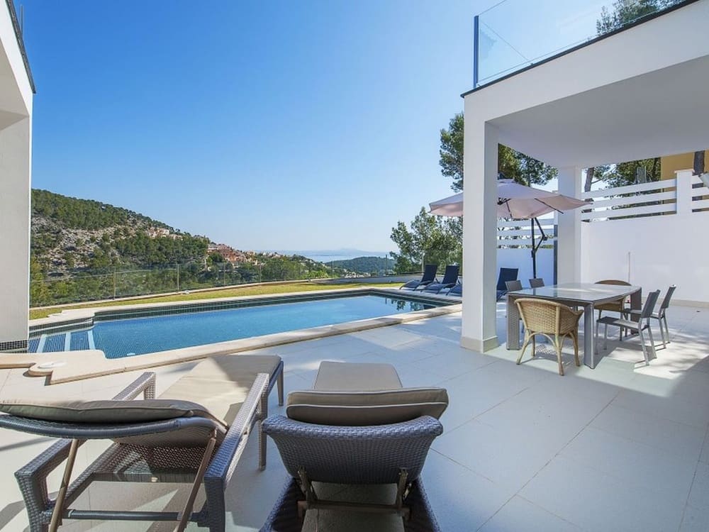 4 slaapkamer Villa te huur in Costa d'en Blanes met zwembad garage - € 8.000 (Ref: 9200154)