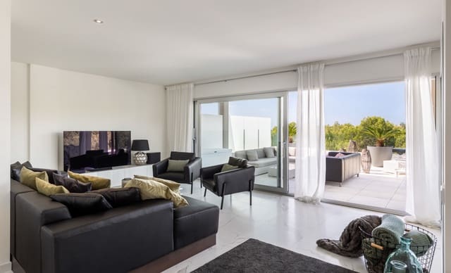 3 soverom Penthouse til salgs i Santa Ponsa, Calvià med svømmebasseng garasje - € 1 690 000 (Ref: 9206143)