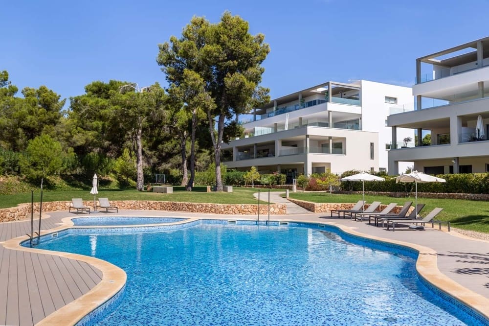 3 soverom Penthouse til salgs i Santa Ponsa med svømmebasseng garasje - € 1 690 000 (Ref: 9206143)
