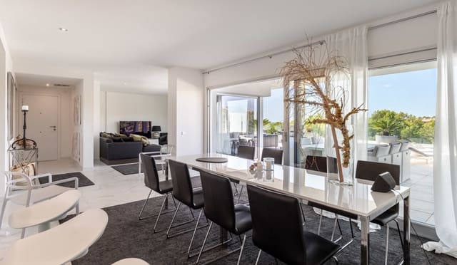 3 soverom Penthouse til salgs i Santa Ponsa, Calvià med svømmebasseng garasje - € 1 690 000 (Ref: 9206143)