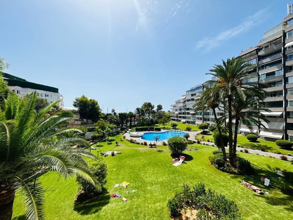 2 soveværelse Lejlighed til leje i Portals Nous med swimmingpool garage - € 3.000 (Ref: 9235878)