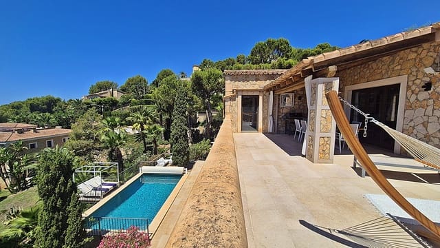 4 soveværelse Villa til salg i Costa de la Calma, Calvià med swimmingpool garage - € 2.490.000 (Ref: 9302832)