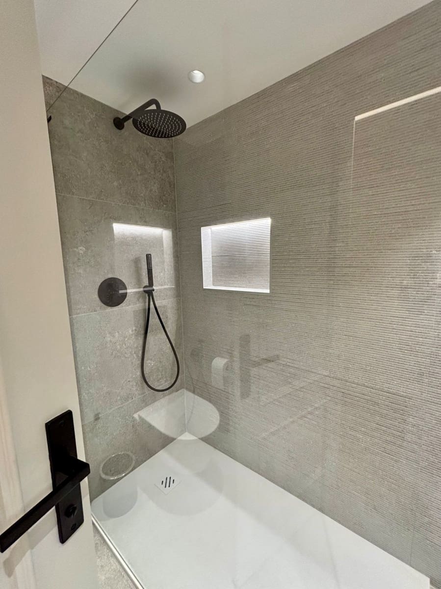 3 soveværelse Lejlighed til leje i Palma de Mallorca med swimmingpool garage - € 4.700 (Ref: 9312177)