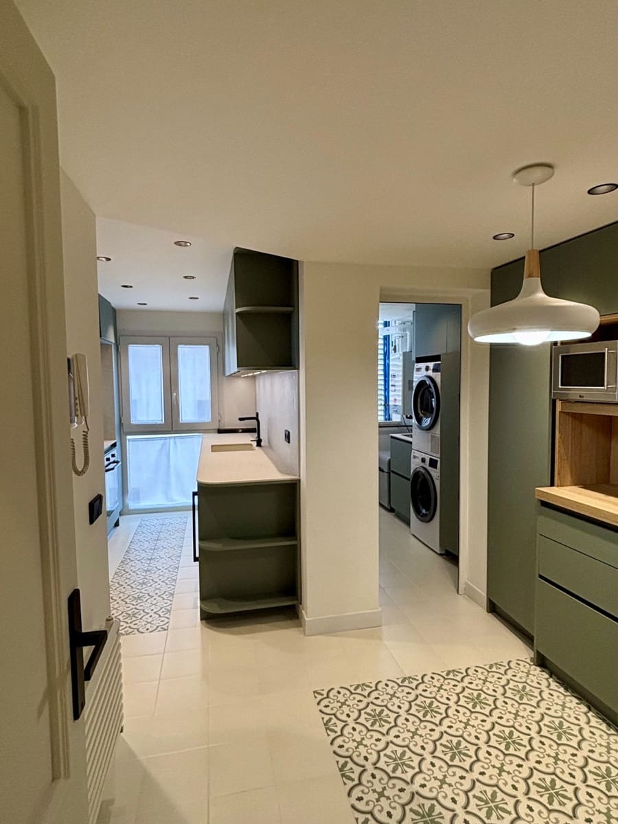 3 soveværelse Lejlighed til leje i Palma de Mallorca med swimmingpool garage - € 4.700 (Ref: 9312177)