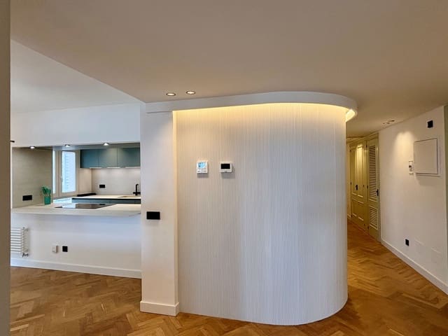 3 bedroom Flat for rent in El Terreno, Palma de Mallorca with pool garage - € 4,700 (Ref: 9312177)