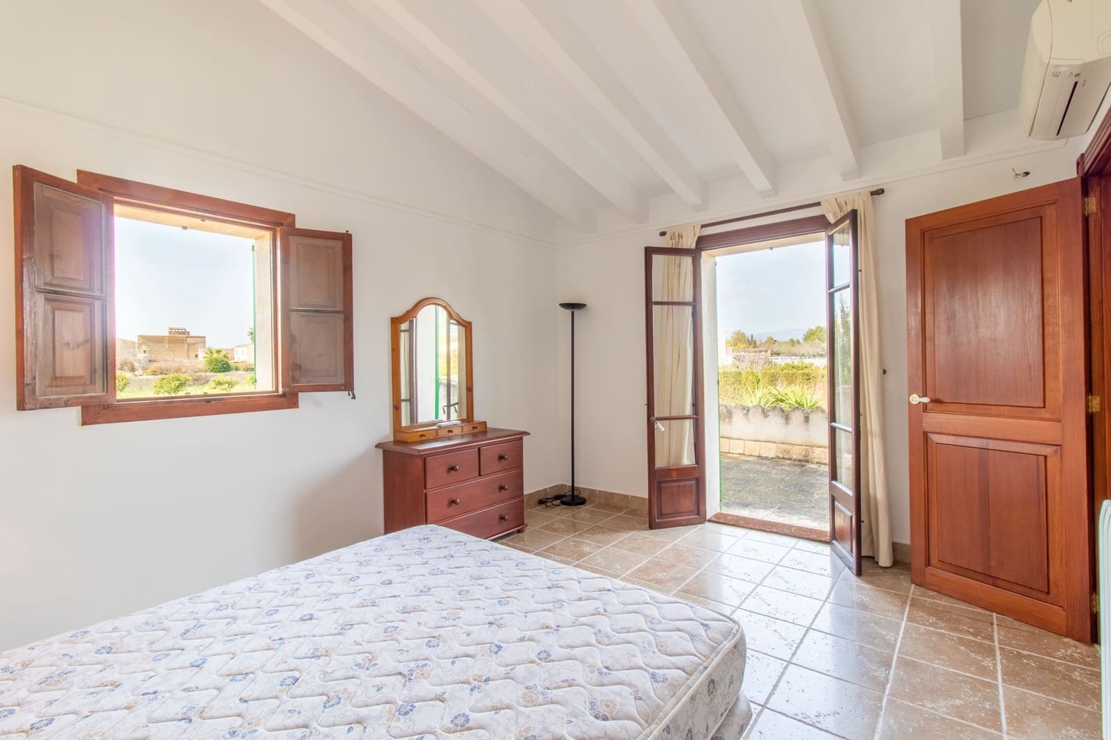 5 soverom Villa til salgs i Biniali med garasje - € 1 000 000 (Ref: 9317035)