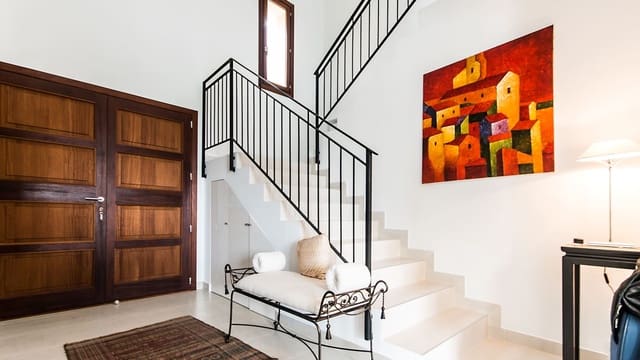 4 soveværelse Finca/Landehus til salg i Artà med swimmingpool garage - € 1.675.000 (Ref: 9317036)