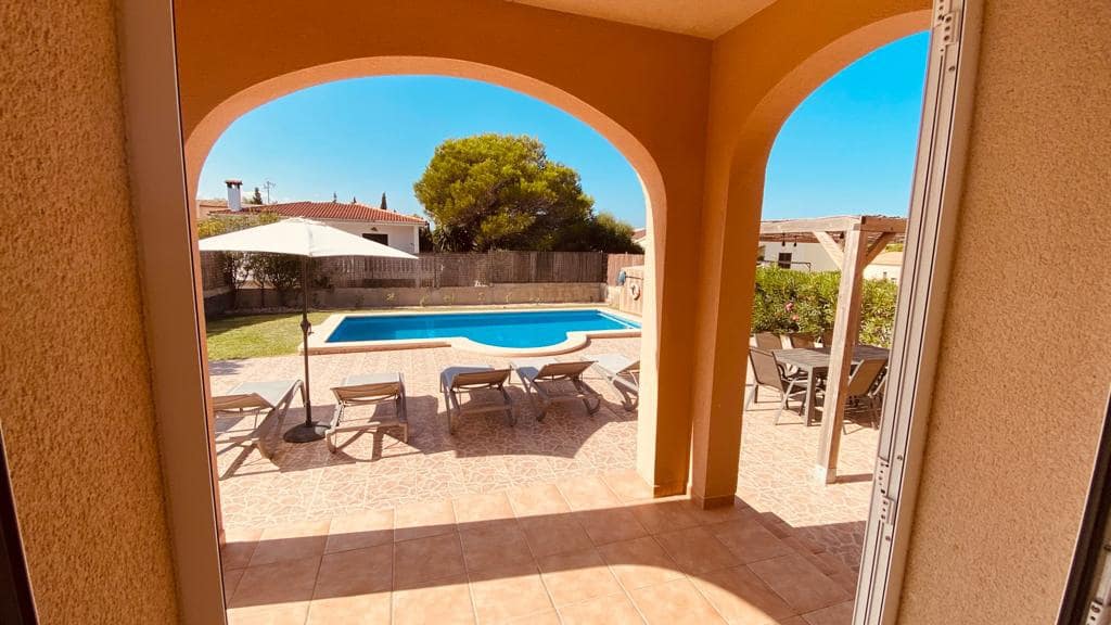 4 slaapkamer Villa te koop in Colonia de Sant Pere / Colonia de San Pedro met zwembad garage - € 1.550.000 (Ref: 9317037)