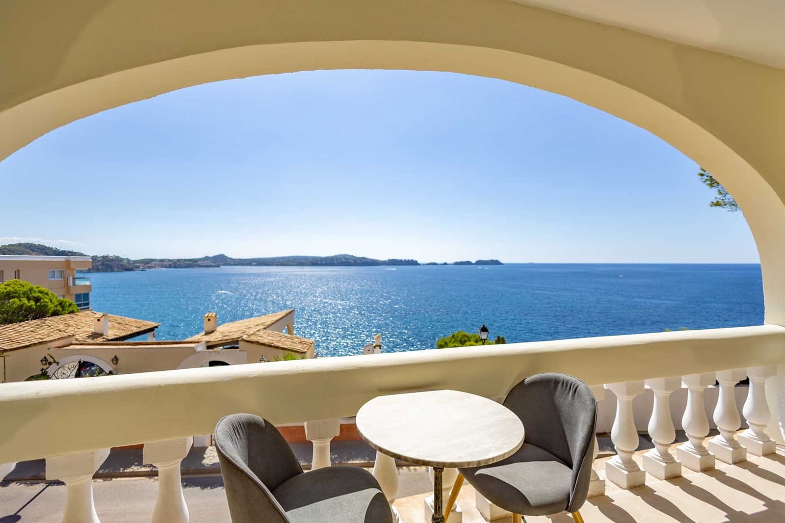 1 slaapkamer Flat te koop in Peguera / Paguera met zwembad - € 790.000 (Ref: 9348733)