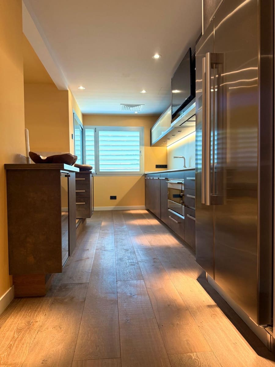 3 bedroom Penthouse for sale in Bendinat with pool garage - € 2,250,000 (Ref: 9400213)