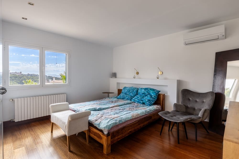 4 bedroom Villa for sale in Genova with pool garage - € 2,300,000 (Ref: 9400214)