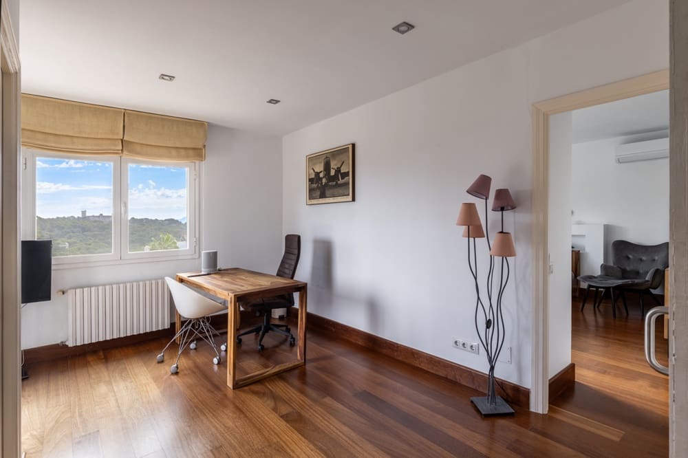 4 bedroom Villa for sale in Genova with pool garage - € 2,300,000 (Ref: 9400214)