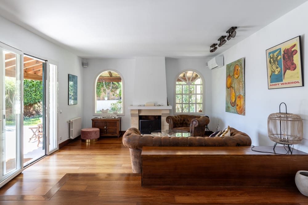 4 bedroom Villa for sale in Genova with pool garage - € 2,300,000 (Ref: 9400214)