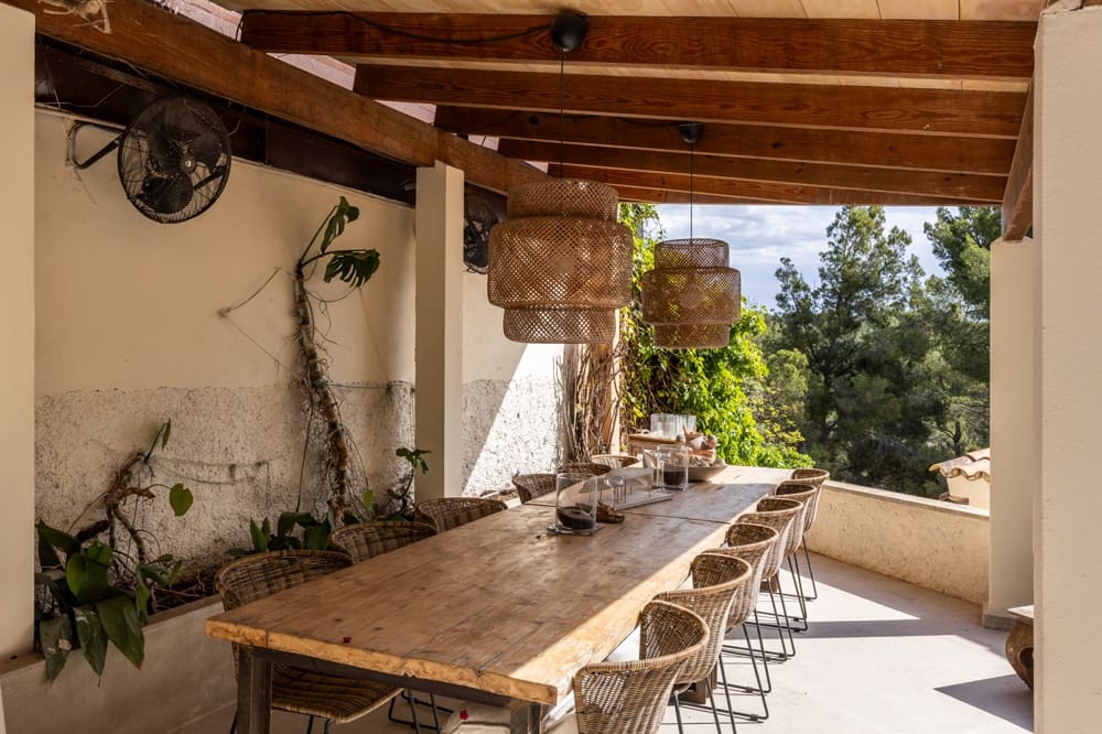 4 bedroom Villa for sale in Genova with pool garage - € 2,300,000 (Ref: 9400214)