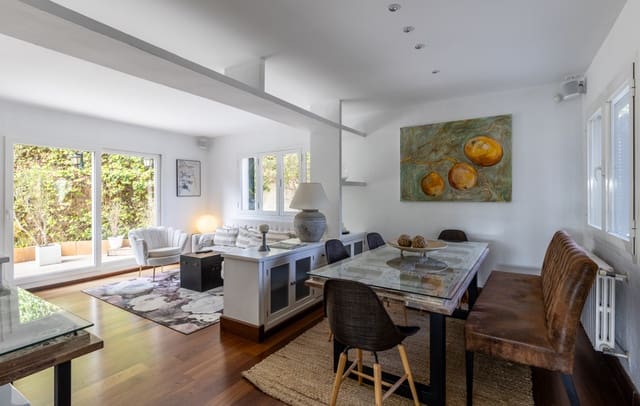 4 makuuhuone Huvila myytävänä paikassa Genova, Palma de Mallorca mukana uima-altaan 
autotalli - 2 300 000 € (Ref: 9400214)