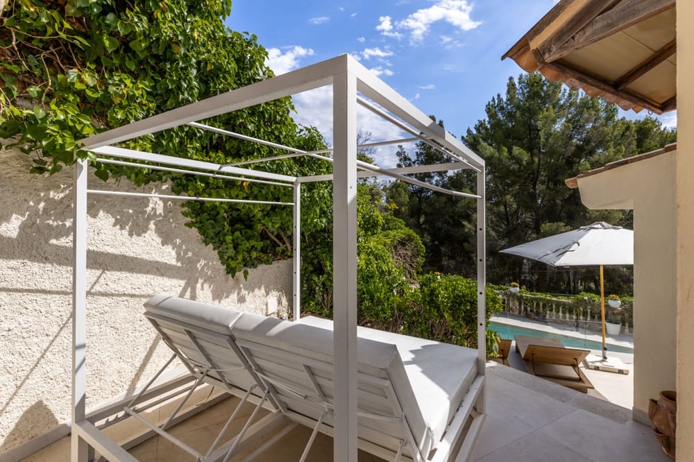 4 bedroom Villa for sale in Genova with pool garage - € 2,300,000 (Ref: 9400214)