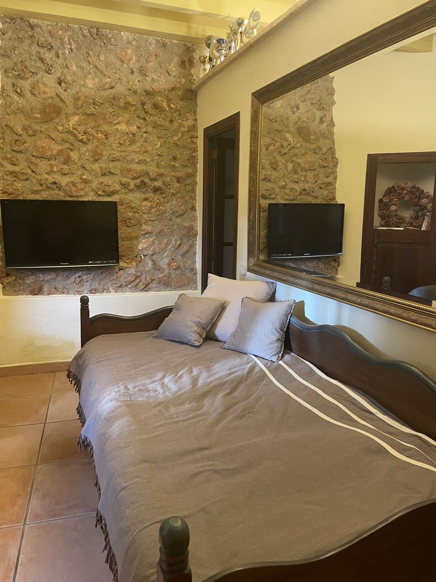 3 bedroom Villa for sale in Llucmajor with pool garage - € 1,995,000 (Ref: 9400216)