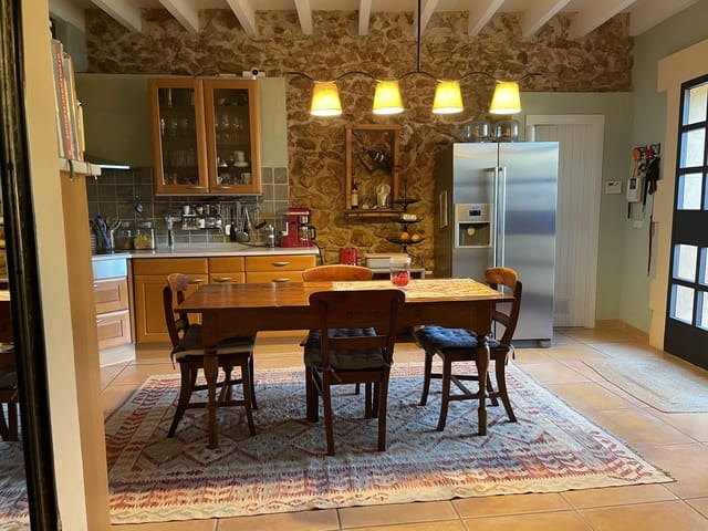 3 Zimmer Villa zu verkaufen in Llucmajor mit Pool Garage - 1.995.000 € (Ref: 9400216)