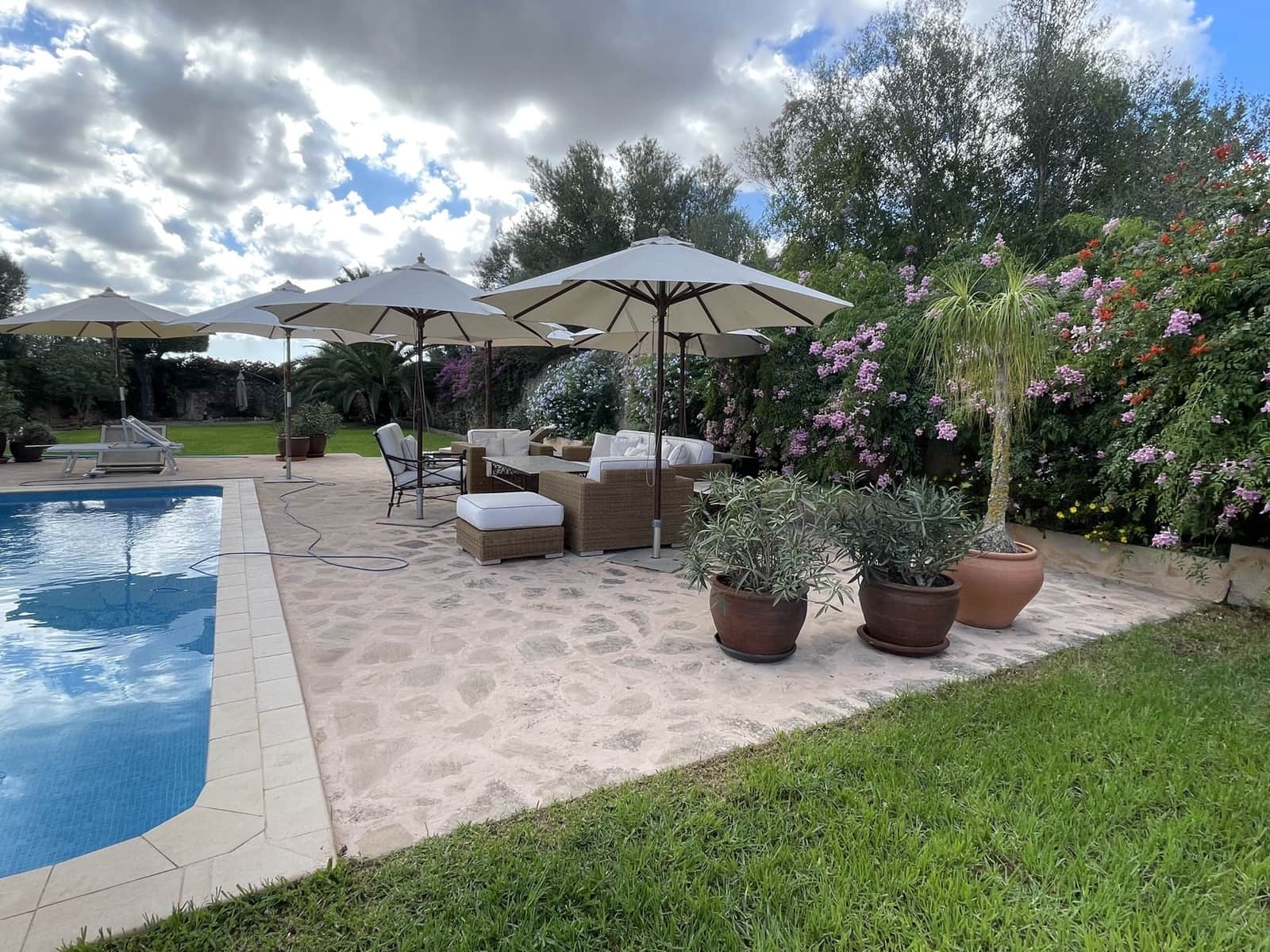 3 bedroom Villa for sale in Llucmajor with pool garage - € 1,995,000 (Ref: 9400216)