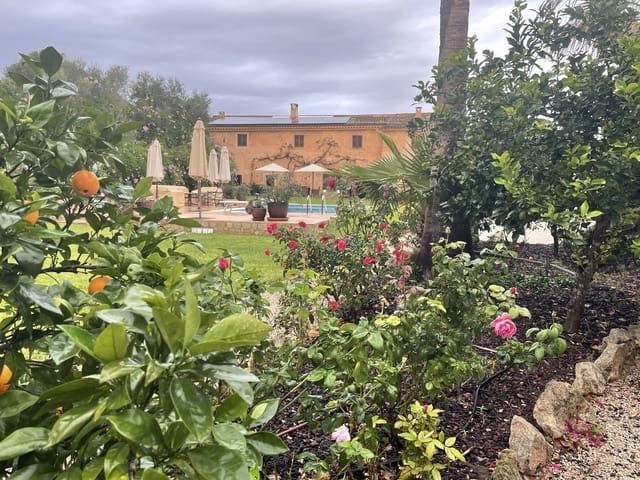 3 Zimmer Villa zu verkaufen in Llucmajor mit Pool Garage - 1.995.000 € (Ref: 9400216)