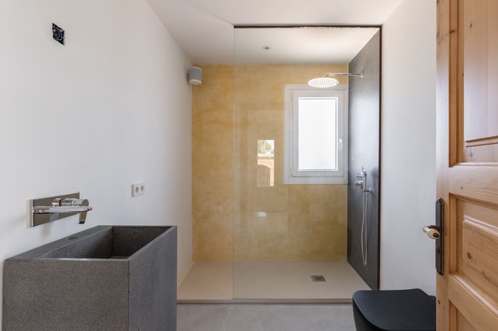 3 bedroom Villa for sale in Genova with pool garage - € 3,200,000 (Ref: 9400217)